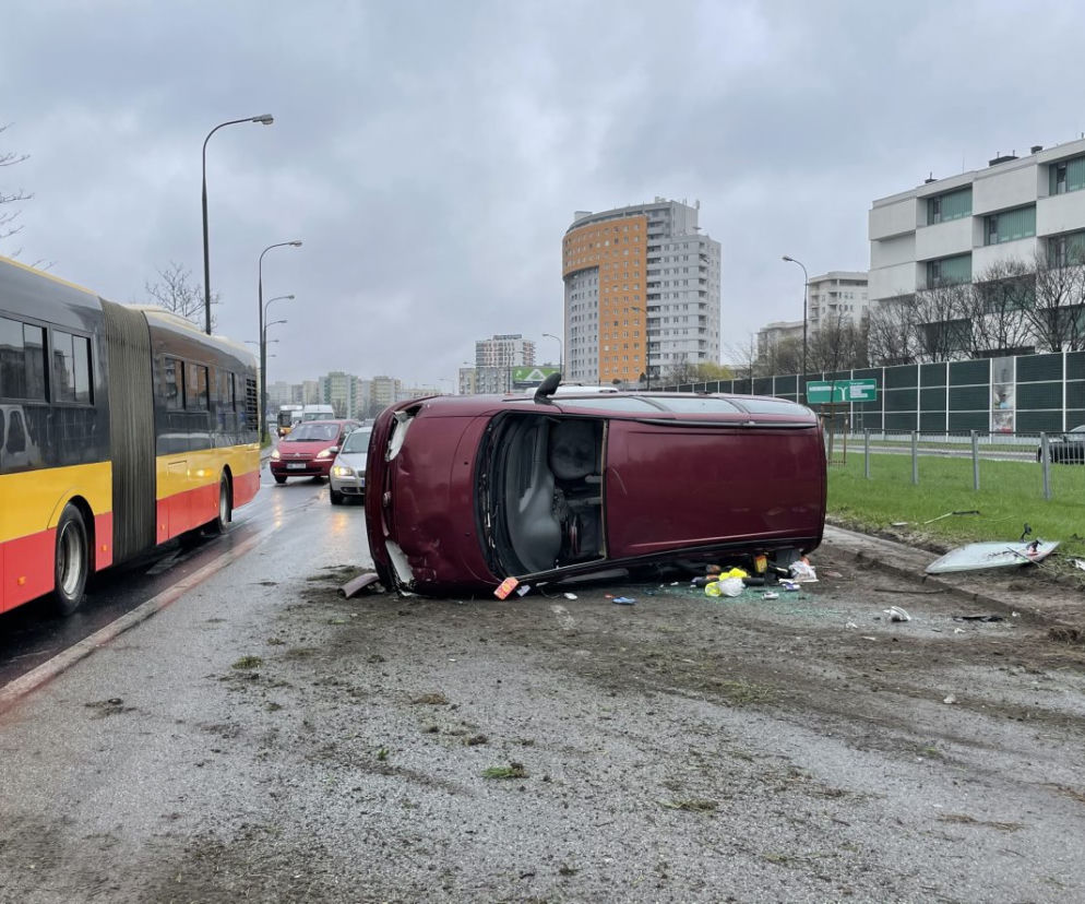 Dachowanie na Al. Stanów Zjednoczonych 