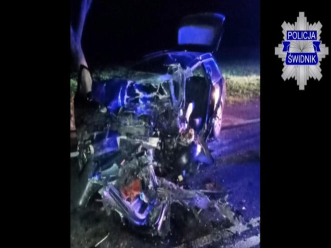 Czołowe zderzenie audi z autobusem. Tragiczny wypadek na drodze pod Lublinem