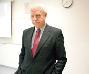 Andrzej Olechowski