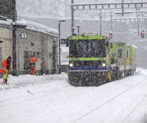 Szwajcaria/ Wykoleił się pociąg w Alpach, trwa akcja ratunkowa