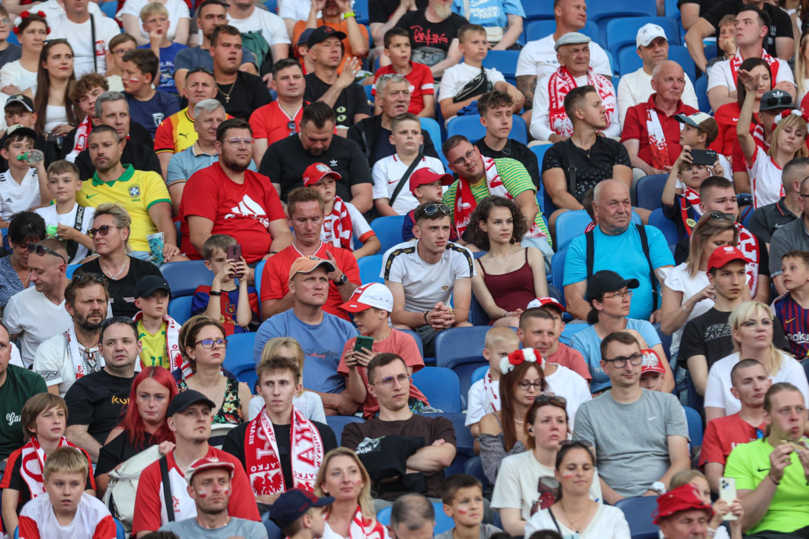 Kibice na meczu gwiazd Polska - Brazylia na Stadionie Śląskim