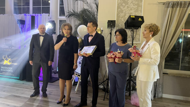 Studniówka pełna blasku i emocji! Tak bawili się maturzyści II LO w Bydgoszczy [ZDJĘCIA]