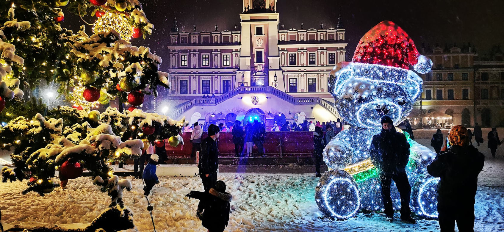 Rynek Wielki w Zamościu w świątecznej odsłonie