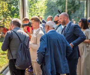 Ambasador Indonezji nadała imię młodej tygrysicy z wrocławskiego zoo