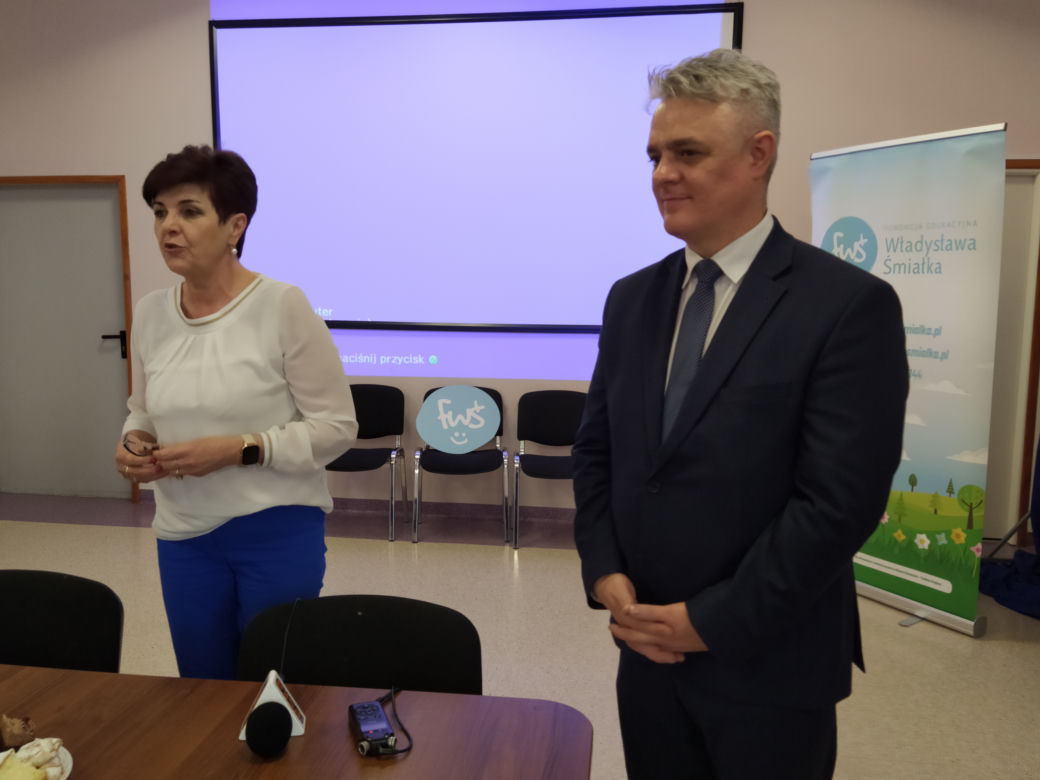 Zdjęcia z podsumowania projektu ekologicznego w Zespole Szkół w Przesmykach pt. "Młodzieżowa Akcja na Rzecz Środowiska"