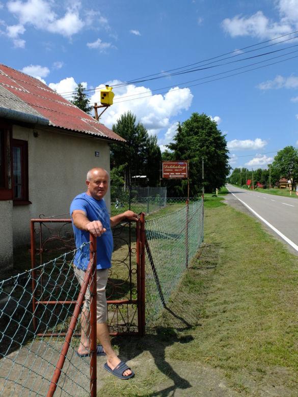 Szpaki straszą piratów