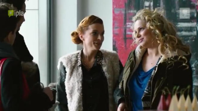 Przyjaciółki 3 sezon odcinek 27. Patrycja (Joanna Liszowska), Oliwia (Katarzyna Galica)