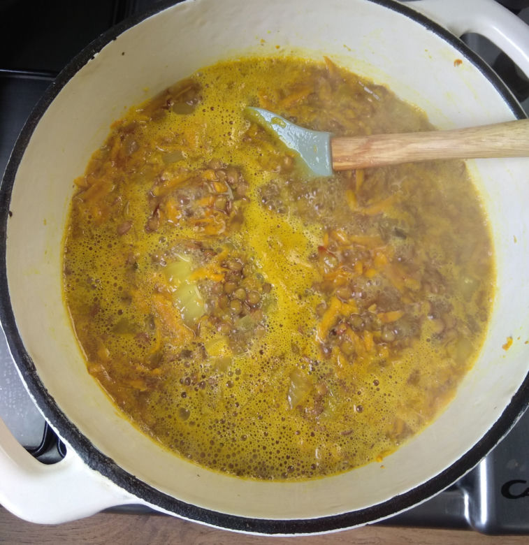 Zupa z batatów i soczewicy: przepis krok po kroku