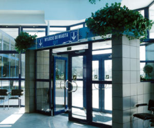 Tak się kiedyś latało! Katowice Airport 20 lat temu. Te zdjęcia to prawdziwa podróż w czasie