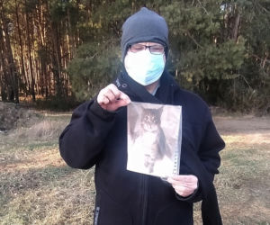 Pilnuje grobu Perełki, by nie zjadły jej dzikie zwierzęta. „Oprócz niej nie mam nikogo”