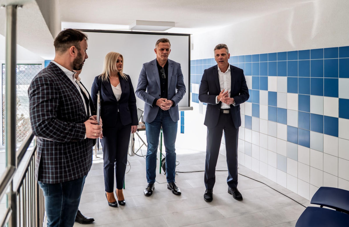 Po 23 latach doczekał się generalnego remontu. Basen w Bytomiu znów jest czynny