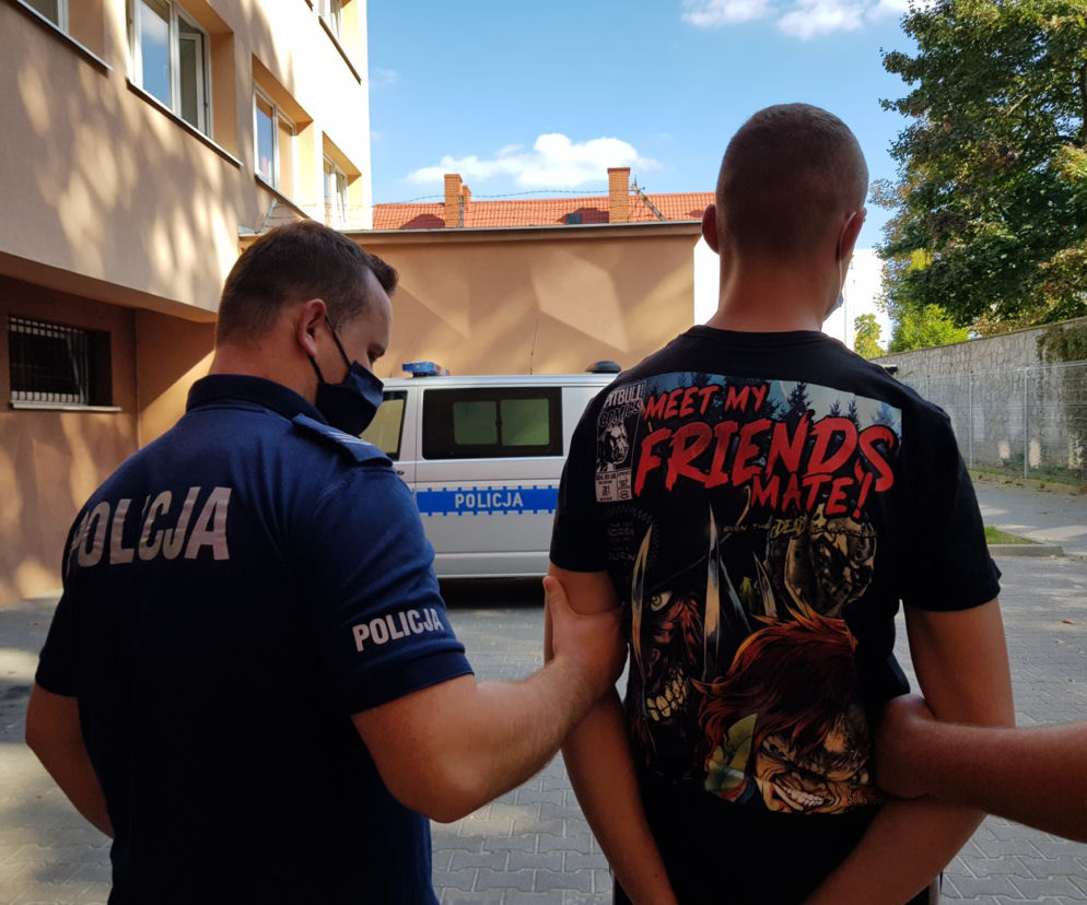 Dawaj kasę, bo zrzucę cię mostu