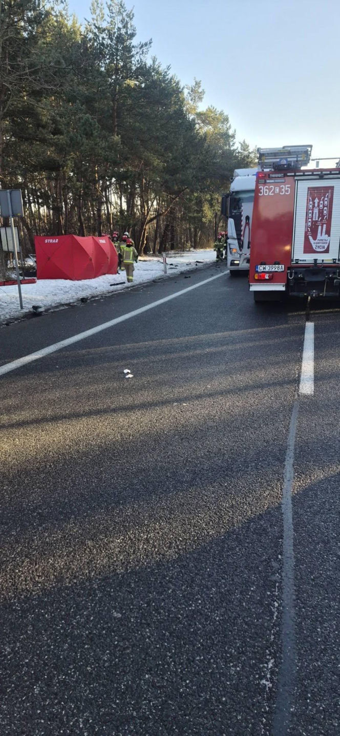 Tragiczny wypadek pod Włocławkiem. Nie żyje młody kierowca