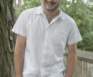 Rafał Kwietniewski to serialowy Bartek z Pierwszej miłości. Nie uwierzycie, jak wyglądał prawie 20 lat temu!