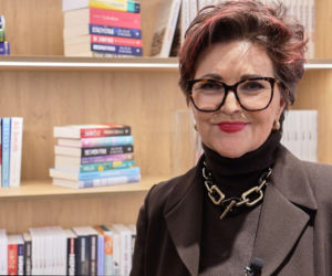 Serce Łodzi bije dla seniorów – Jolanta Kwaśniewska zaprasza na wyjątkowe wydarzenie na stadionie Widzewa Łódź