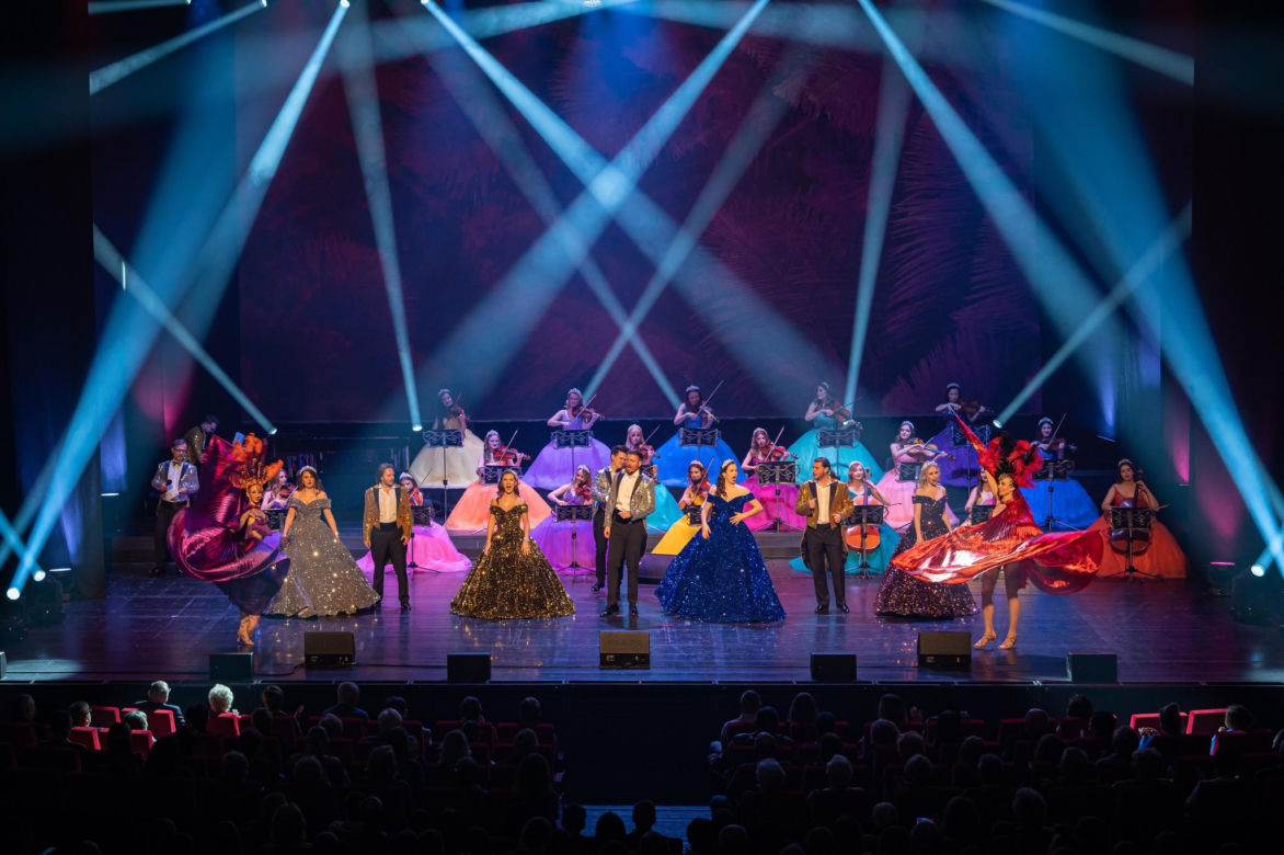 Noworoczny Koncert Wiedeński w wykonaniu Orkiestry Księżniczek na scenie CSK w Lublinie