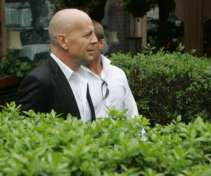 Bruce Willis najadł się za 100 zł