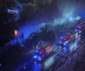 Pożar na targowisku przy ul. Bakalarskiej. Zatrzymano 36-letniego mężczyznę