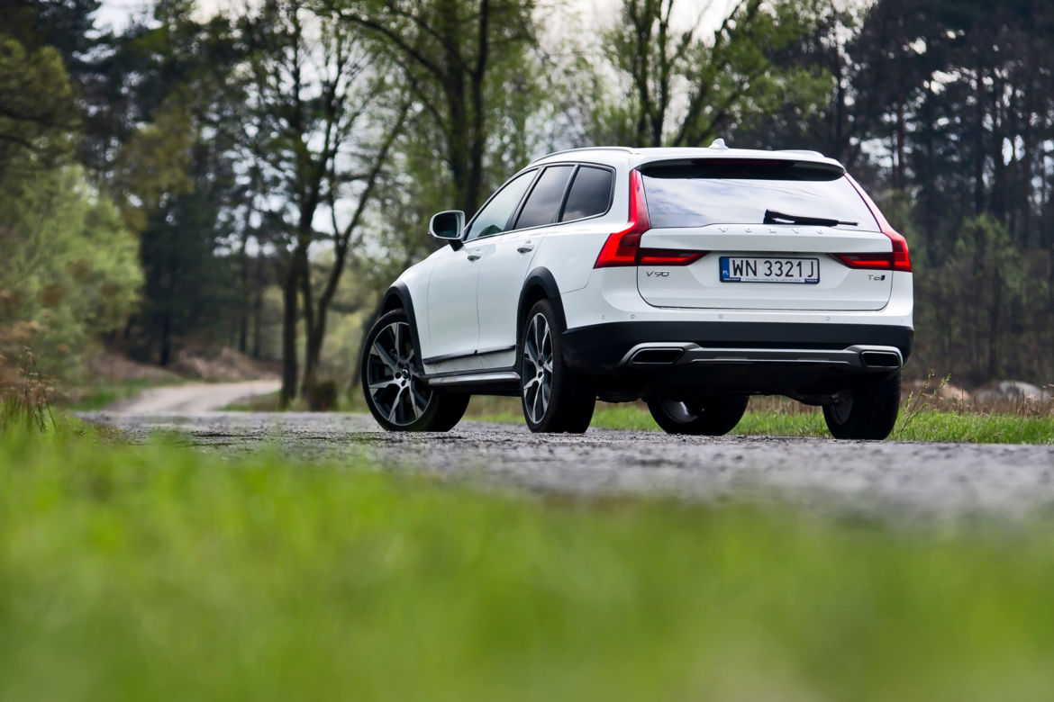 Volvo V90 Cross Country T6