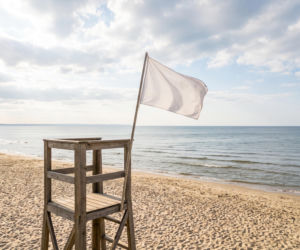 Sinice Międzyzdroje. Czy w Międzyzdrojach można się kąpać 14.07? Flaga, warunki pogodowe