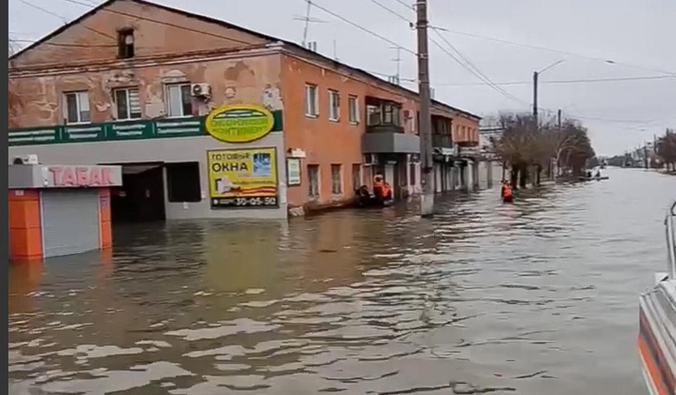 Potężna powódź w Rosji. Wiele miast zalanych 