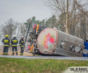 Straszny wypadek pod Wrocławiem. Młody kierowca nie żyje, 20-latka w stanie krytycznym