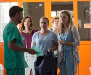 Przyjaciółki 6 sezon odcinek 64 (odc. 2). Zuza (Anita Sokołowska), Anka (Magdalena Stużyńska), Inga (Małgorzata Socha), Michał (Marcin Rogacewicz)