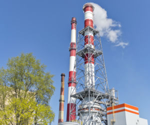Ruszyła rozbiórka komina elektrociepłowni