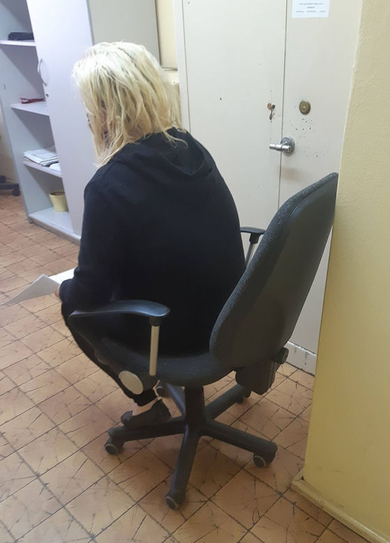 Rodzina oszustek ukrywała się rok w opuszczonym domu we Włocławku