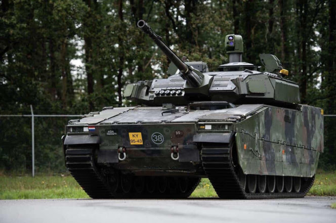 CV90 z systeme Iron Fist