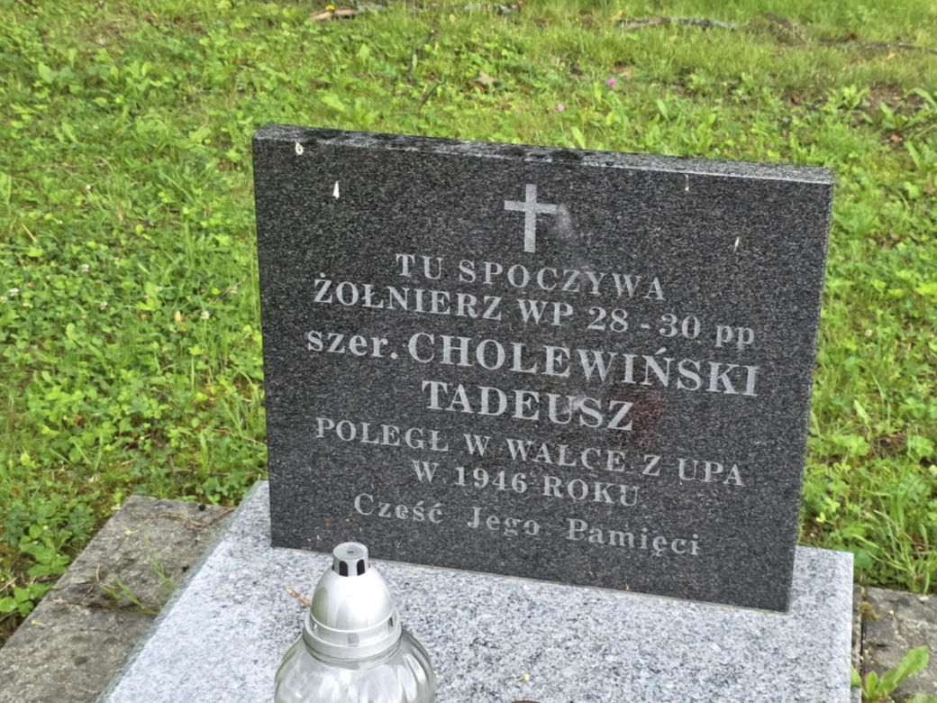 Cerkiew i kaplica Grobowa w Kuźminie