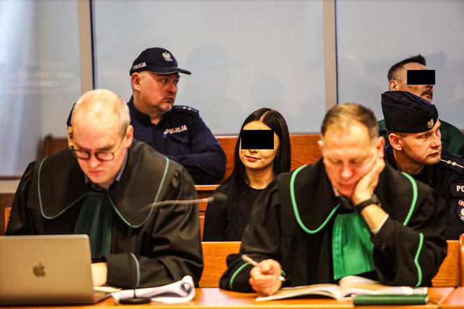 Gang zarabiał na tragedii staruszków!