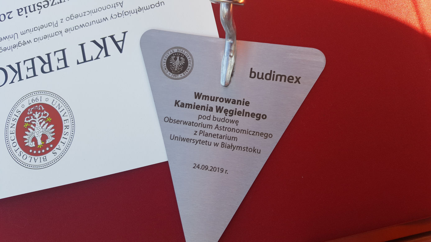 Białystok. Budowa biblioteki UwB i obserwatorium astronimicznego z planetarium