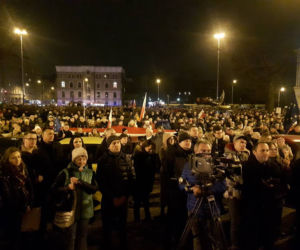 Na plac Dąbrowskiego przyszło kilka tysięcy łodzian