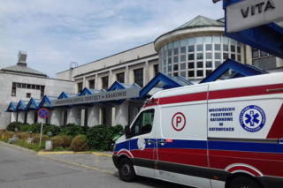 Krakowski szpital wprowadza ograniczenia dotyczące odwiedzin. O którą placówkę chodzi?