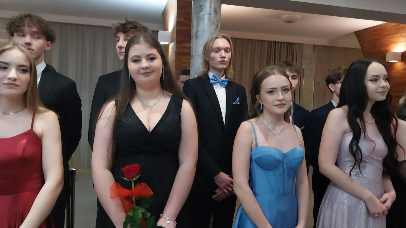 Studniówka 2025: Bal I Liceum Ogólnokształcącego im. Tadeusza Kościuszki w Starachowicach