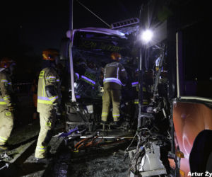 Czołówka dwóch autobusów! Są ranni