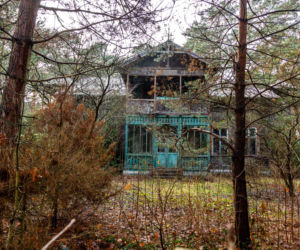 Opuszczona willa w Konstancinie