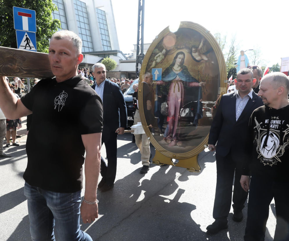 Wielki różaniec na ulicach Warszawy. Modlą się o ustanie „pandemii aborcji”
