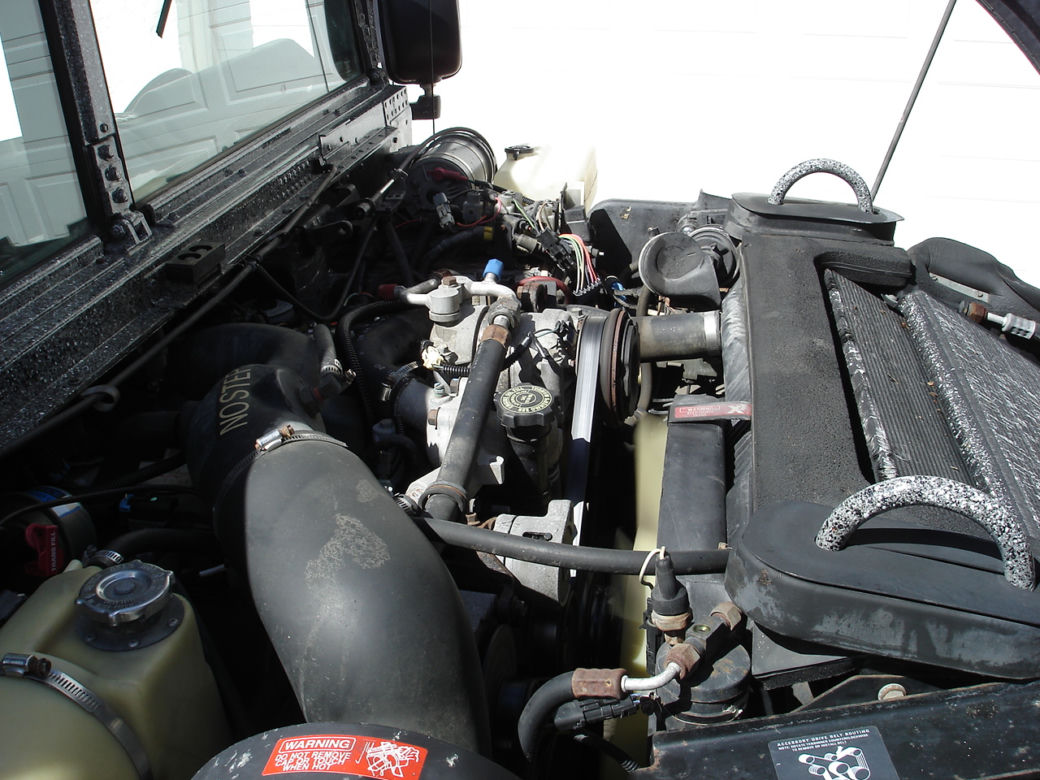 Hummer H1 koszykarza Dennisa Rodmana