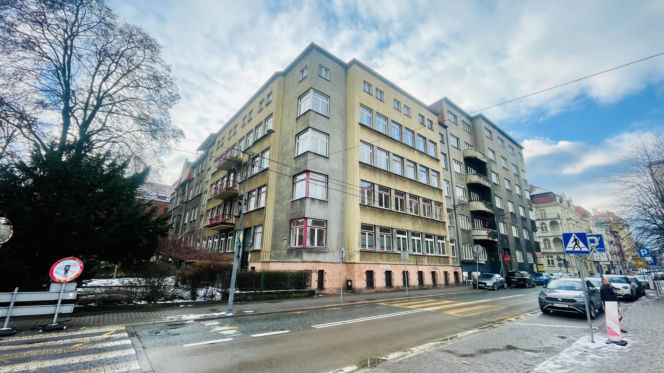 Kamienica przy ulicy Zacisze 1 w Katowicach