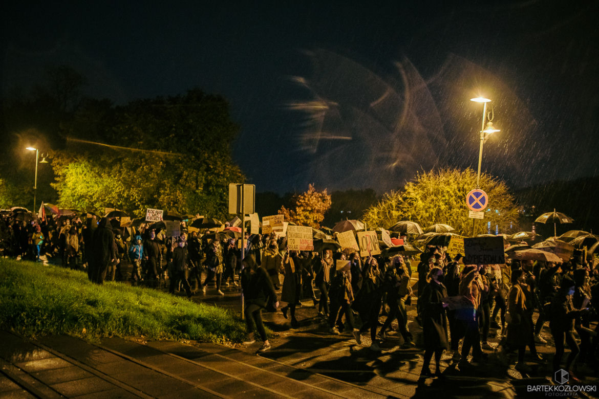 Strajk Kobiet w Toruniu 27.10.2020 - wtorkowy protest i blokada ulic