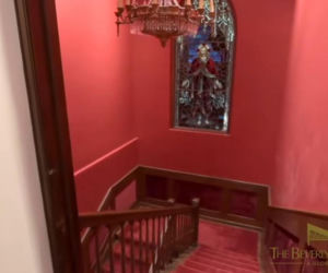 Słynna posiadłość Ozzy'ego Osbourne'a trafiła na sprzedaż! Gwiazdorski luksus za KOLOSALNĄ sumę!