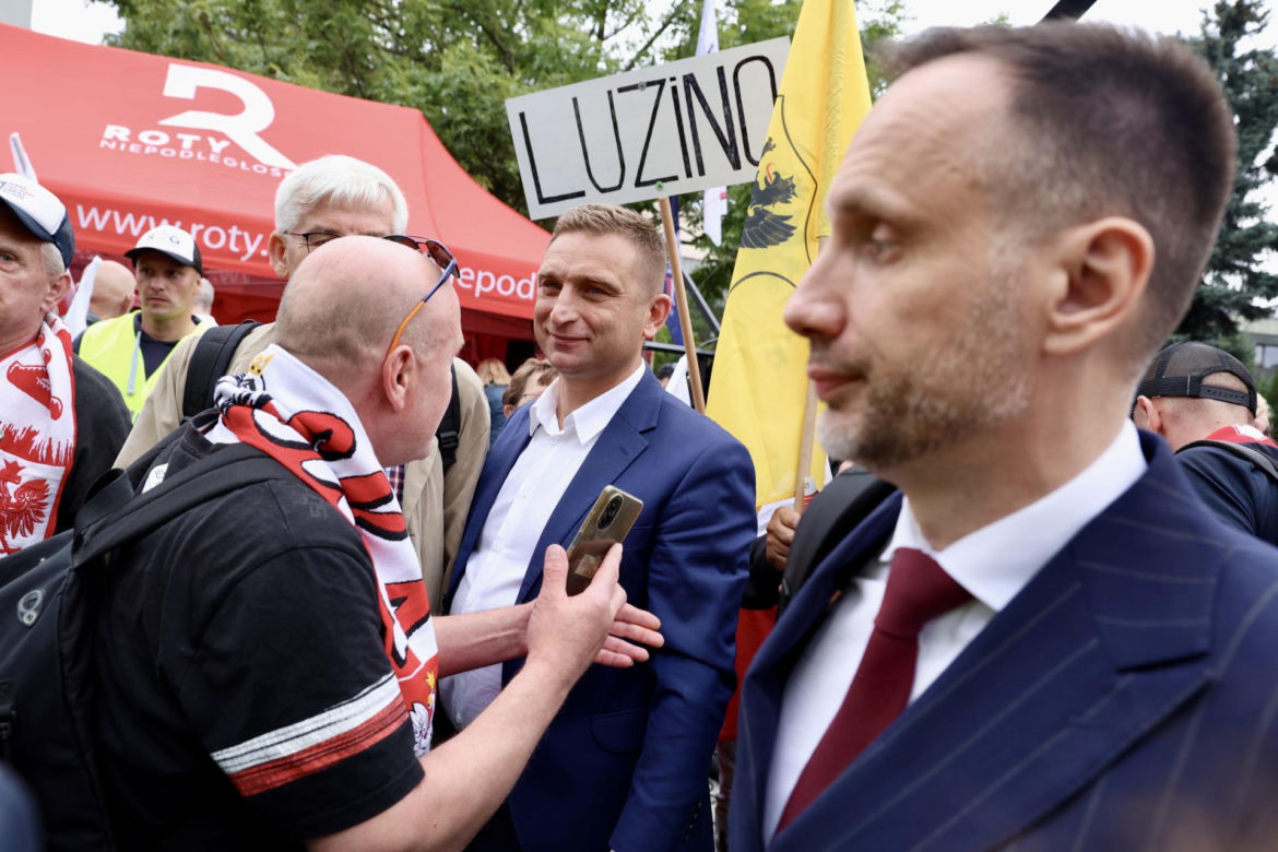 Karol Nawrocki prezydentem. Tłumy pod Sejmem