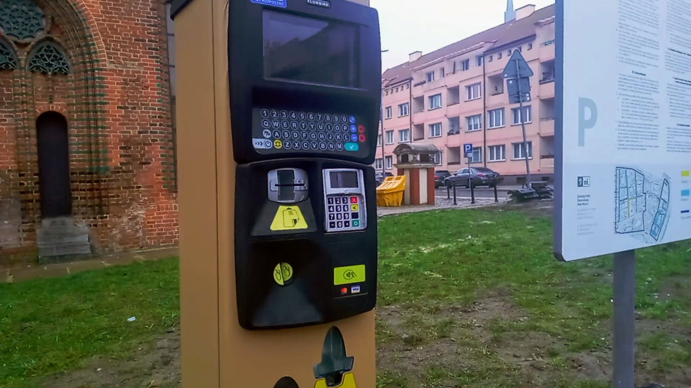 Podzamcze z płatnym parkowaniem