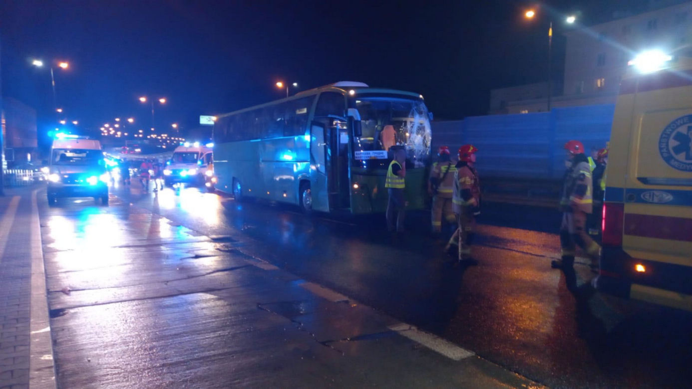 Groza! Kolejny przerażający wypadek autokaru w Warszawie