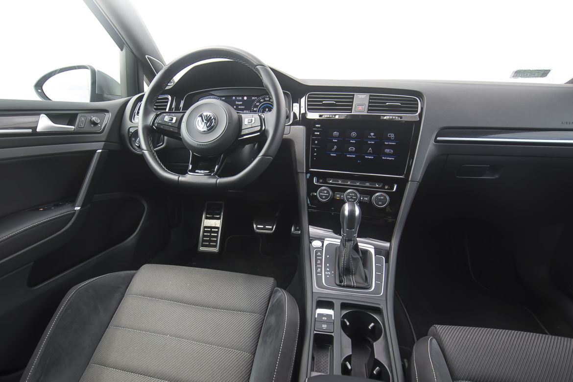 Volkswagen Golf R 5D 2.0 TSI 300 KM DSG7 4Motion