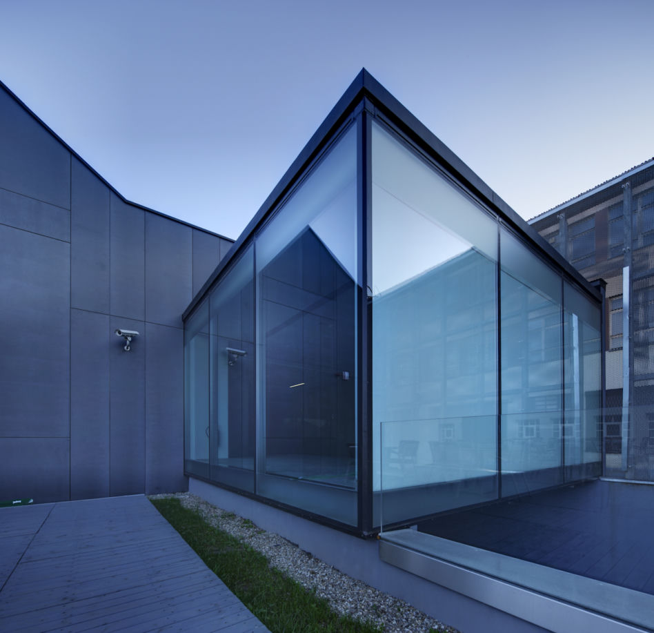 Szkło we współczesnej architekturze - MOCAK i Podziemia Rynku w Krakowie