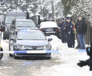 Zwłoki małżeństwa na Targówku. Świadkowie o szturmie antyterrorystów: W życiu czegoś takiego nie widziałem