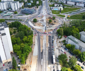 Jak przebiegają pracę na rondzie Rataje - czerwiec 2021
